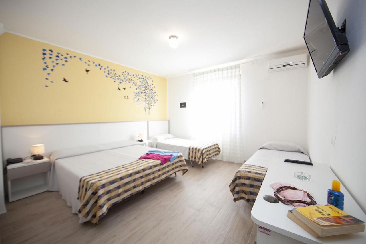 Hotel Thomas Marina di Campo Extérieur photo